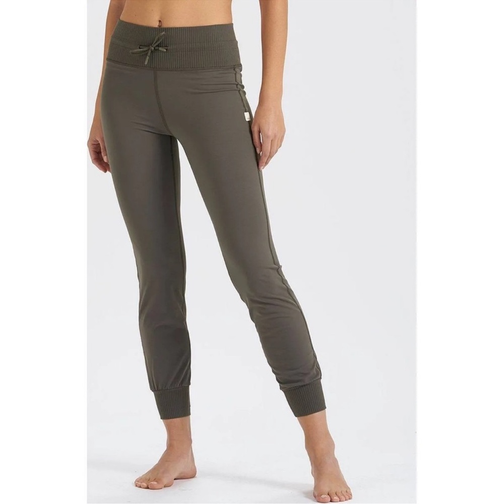 Vuori Pants